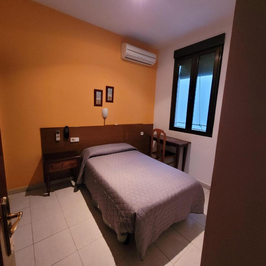 Hostal Pan America Madrid Buitenkant foto